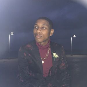 Meet your Posher, Jaron